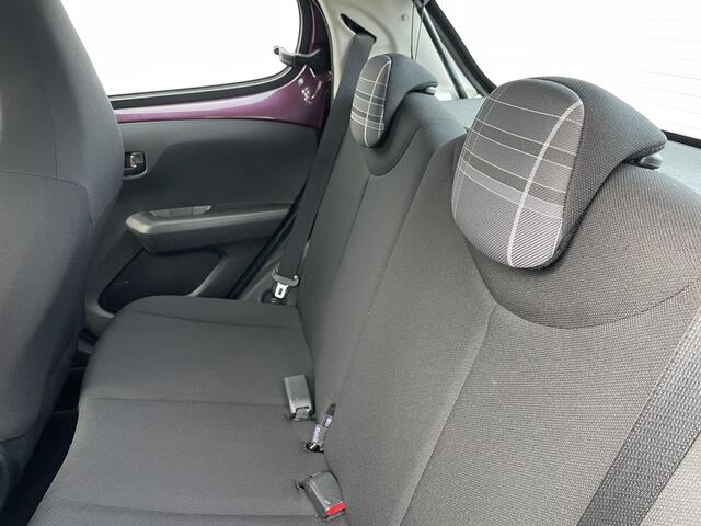 Peugeot 108 1.0 e-VTi Envy / Airco / Telefoon / Radio CD / CDV / Elektrisch bedienbare ramen / Airbags.