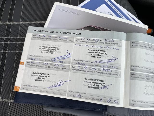 Peugeot 108 1.0 e-VTi Envy / Airco / Telefoon / Radio CD / CDV / Elektrisch bedienbare ramen / Airbags.