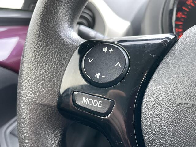 Peugeot 108 1.0 e-VTi Envy / Airco / Telefoon / Radio CD / CDV / Elektrisch bedienbare ramen / Airbags.