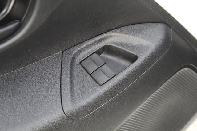 Peugeot 108 1.0 e-VTi Active//Camera//Carplay!!