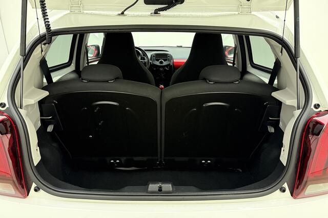 Peugeot 108 1.0 e-VTi Envy 68pk| LM velgen | Bluetooth | Airco | Nette auto |