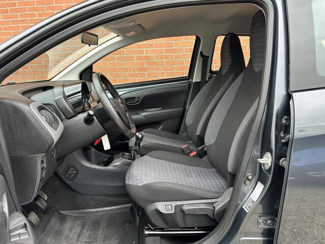 Peugeot 108 1.0 e-VTi Active Pack Techno Stoelverwarming Carplay Camera