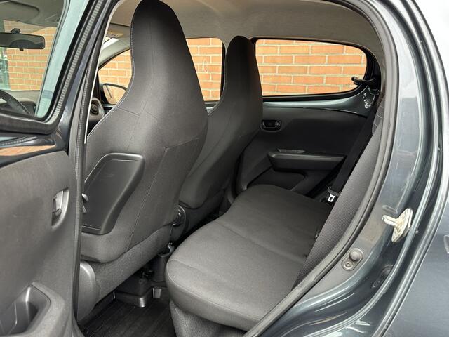 Peugeot 108 1.0 e-VTi Active Pack Techno Stoelverwarming Carplay Camera