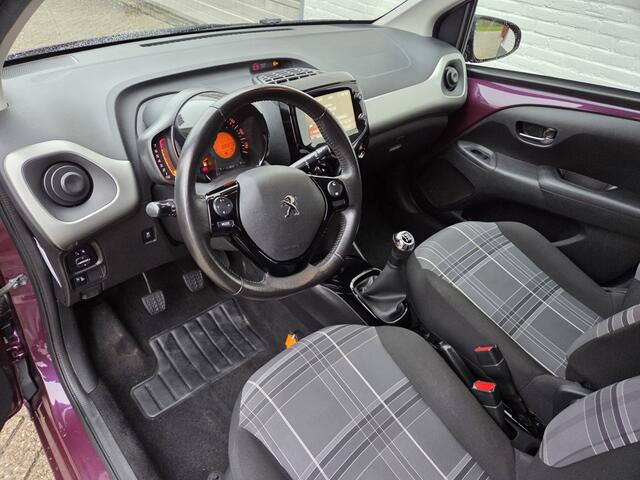 Peugeot 108 1.2 Puretech 82 pk Allure | LM velgen | Getint glas | Smartphone