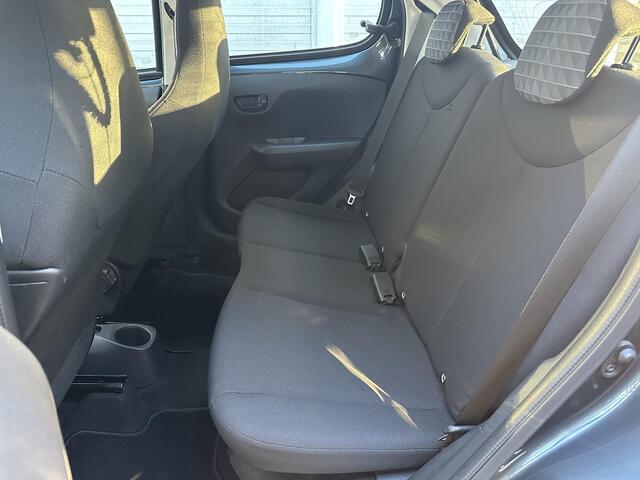 Peugeot 108 5-deurs Active 1.0 e-VTi 72pk | AIRCO | BLUETOOTH | LAGE KM! | ELEKTRISCH PAKKET | ISOFIX |