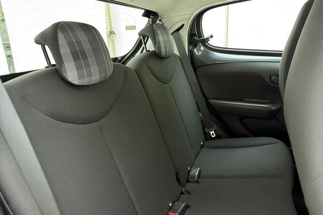 Peugeot 108 1.0 e-VTi Active | 5-Deurs | Airco | DAB+ | Elektrische Ramen Voor | Centrale Deurvergrendeling | Bluetooth | Multifunctioneel Stuurwiel | USB |