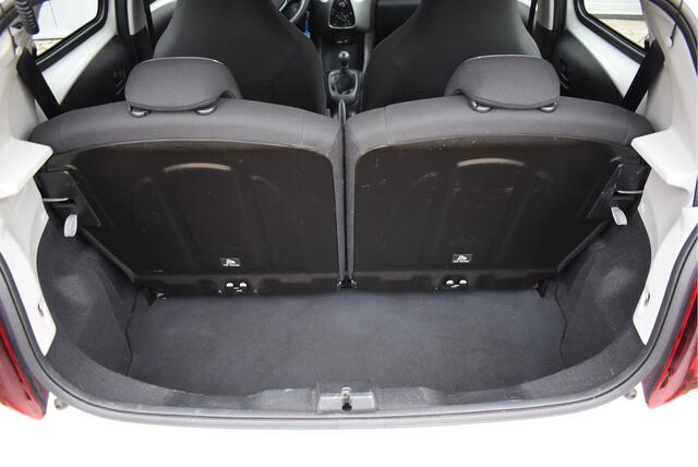 Peugeot 108 1.0 e-VTi Active | NL-Auto | 5-deurs | Airco