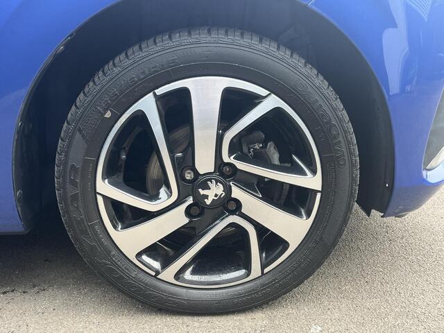 Peugeot 108 1.0 e-VTi Allure Navigatie, Lichtmetalen velgen, Achteruitrijcamera, Climate control, Privacy glass, Complete historie