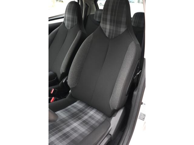 Peugeot 108 1.0 e-VTi Active NAP | apple carplay | airco | multifunctionelen stuur |