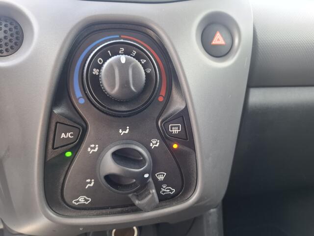 Peugeot 108 1.0 e-VTi Active | Airco | Bluetotth | DAB | Getint Glas Achter |