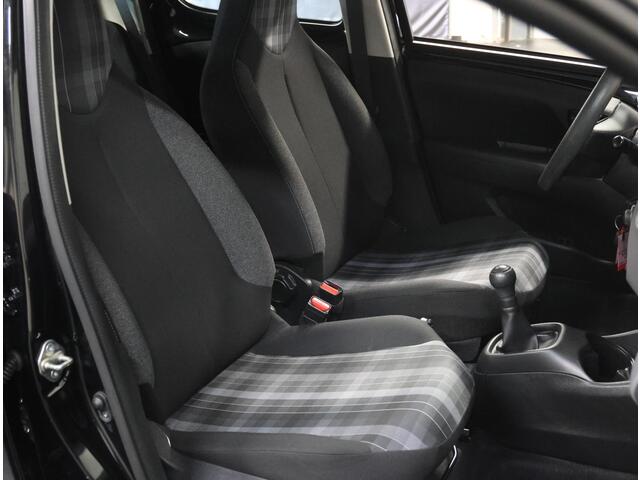 Peugeot 108 1.0 e-VTi Active | 1ste eigenaar | Airco | Bluetooth | LED | Start/Stop Systeem | Buitenspiegels elektrisch verstel -en verwarmbaar | Isofix |