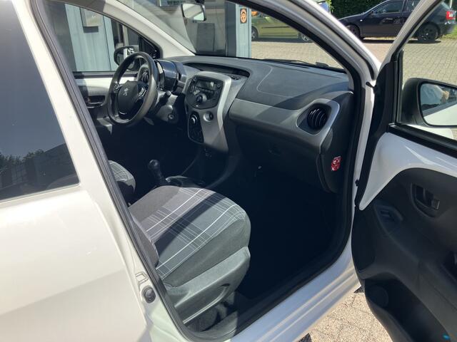 Peugeot 108 1.0 e-VTi 5Drs Active. Airconditioning. Nw APK. Bouwjaar 2018