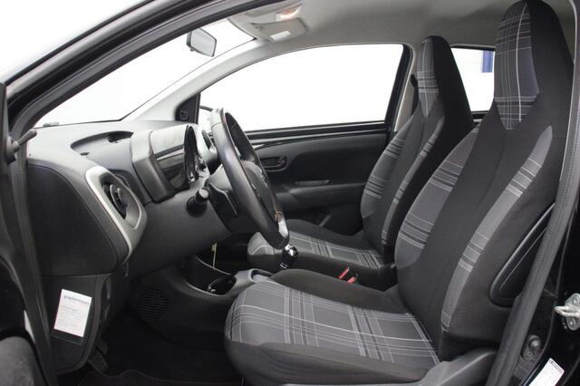 Peugeot 108 1.0 e-VTi Active 5 Deurs Automaat - Airco, Lichtmetalen Velgen