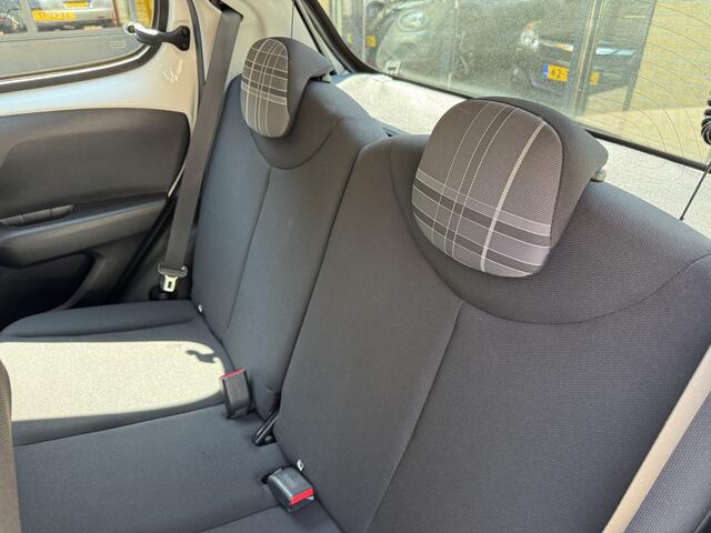 Peugeot 108 1.0 e-VTi Active Automaat Airco Carplay