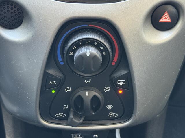 Peugeot 108 1.0 e-VTi Active Automaat Airco Carplay