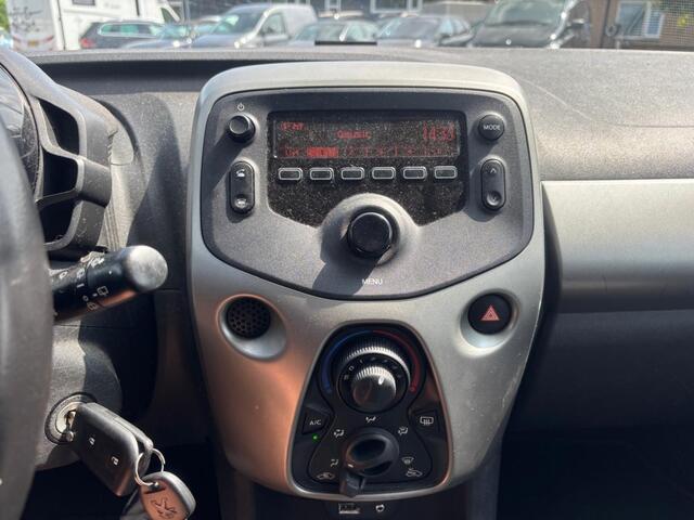 Peugeot 108 1.0 Benzine Automaat 2017 Wit 5-Deurs LED Airco