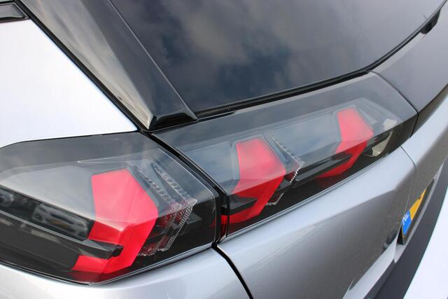 Peugeot 2008 1.2 PureTech GT-Line Navi, Panoramadak, Focal speakers, Trekhaak, camera