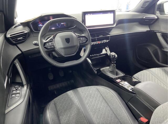 Peugeot 2008 1.2 PureTech 100 Allure Camera V+A / Navigatie / 4 Season banden