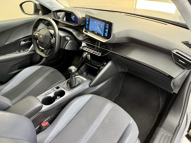 Peugeot 2008 1.2 PureTech Allure, 130Pk, 2020, Nieuwe distributieriem, Apple carplay, Navigatie, 1ste eigenaar, Cruise control, Climate control, Achteruitrijcamera, LED koplampen, Getinte ruiten,