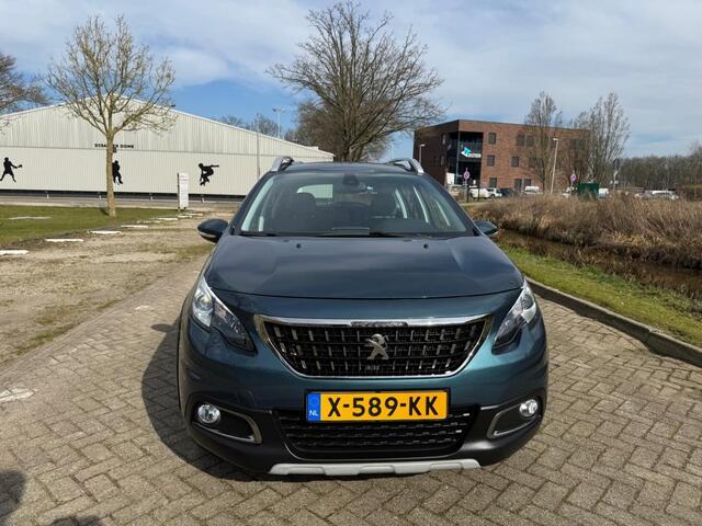 Peugeot 2008 1.2 Turbo ALLURE -Climate-Cruise Control