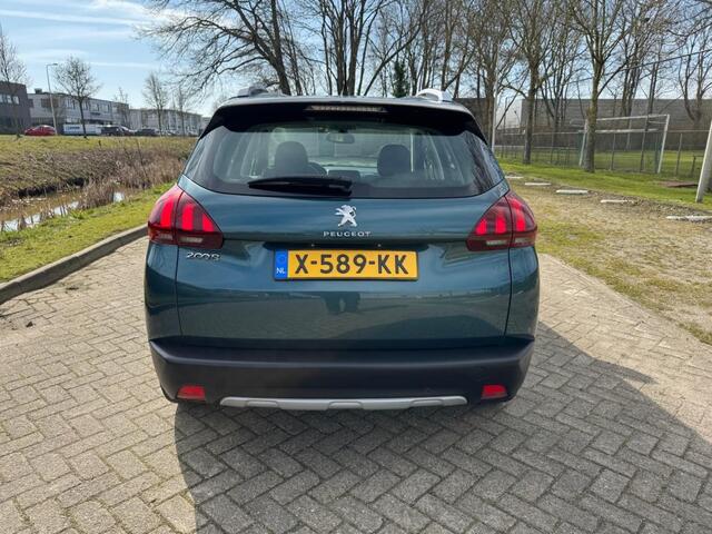 Peugeot 2008 1.2 Turbo ALLURE -Climate-Cruise Control