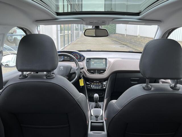 Peugeot 2008 1.2 PureTech Allure | Pano-Dak/Trekh./Full Map Navi/Privacy Glass/Clima/Cruise