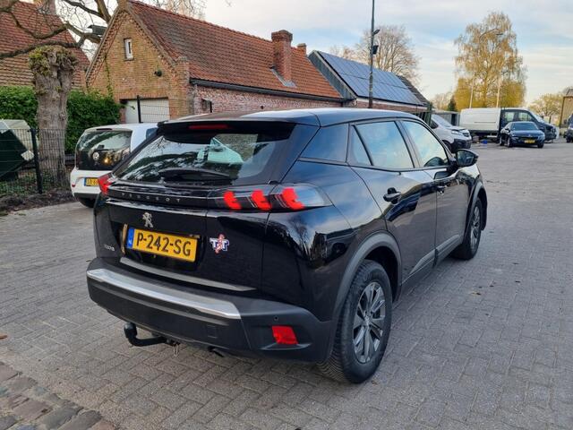 Peugeot 2008 1.2 PT Active Pack