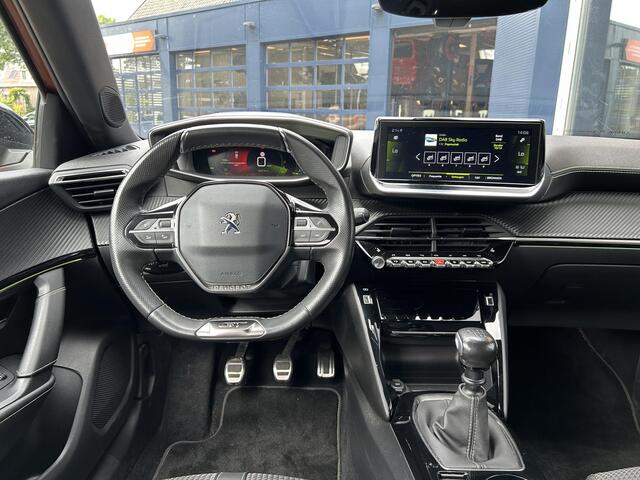 Peugeot 2008 1.2 Turbo 130 PK GT-Line | Navigatie | Climate Control | LED Verlichting | All Season Banden| Stoelverwarming | Parkeersensoren | Camera | Luxe Uitvoering | Zwart Dak |