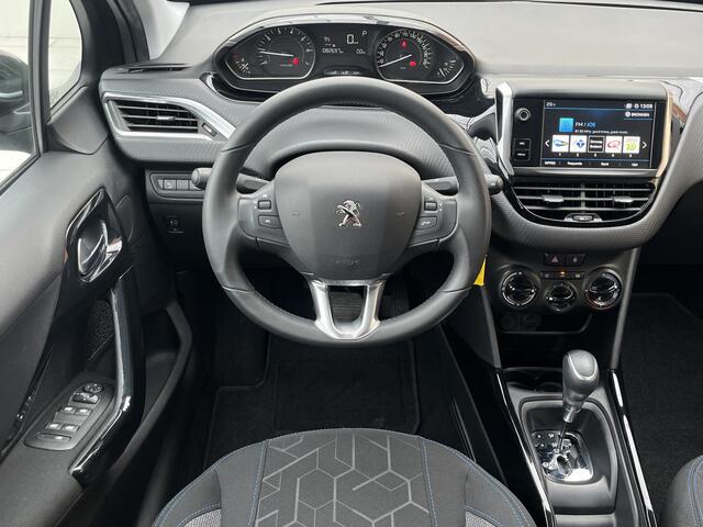 Peugeot 2008 PureTech 110 EAT6 Signature | Automaat | Carplay/Android Auto | Navigatie |