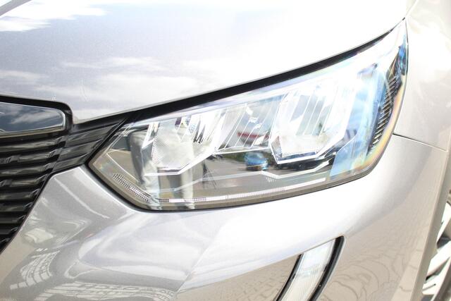 Peugeot 2008 1.2 Active | incl. 12 maanden garantie | Trekhaak | Navigatie | Cruise control | DAB+ | Airco | Parkeersensoren | Isofix | LED koplampen | Apple carplay / Android auto | Dealer onderhouden |
