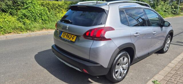 Peugeot 2008 1.2 Pure Tech Allure Navigatie* lichtmetaal*ecc*panorama
