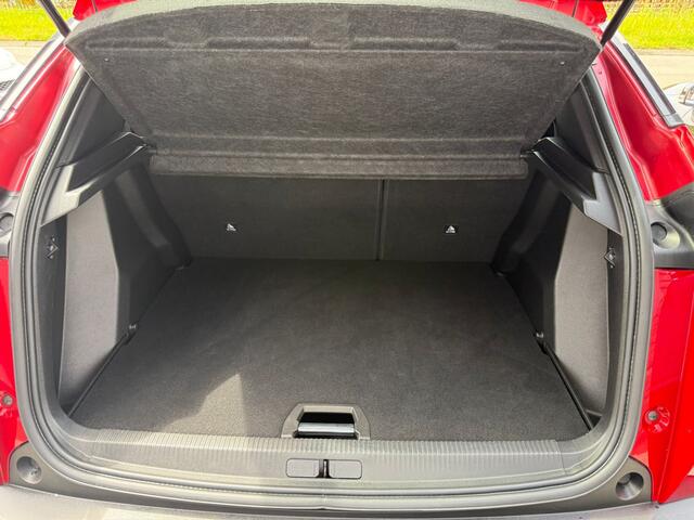 Peugeot 2008 1.2 130 PK Allure | 12MND GARANTIE | NAVI | CRUISE | CAMERA | SUPER MOOI |