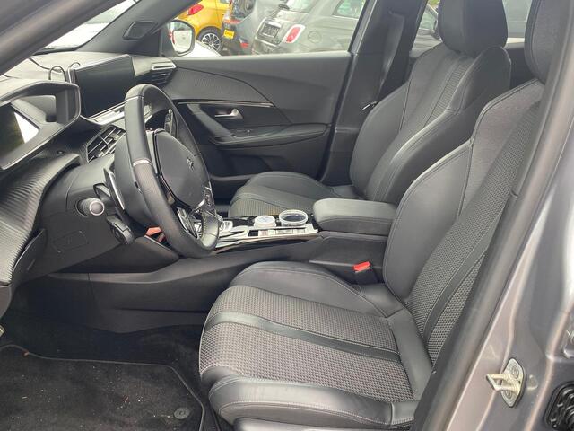 Peugeot 2008 1.2 PureTech GT 131pk / LED / Navi / CarPlay / Trekhaak / 4S band