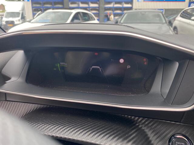 Peugeot 2008 1.2 PureTech GT 131pk / LED / Navi / CarPlay / Trekhaak / 4S band