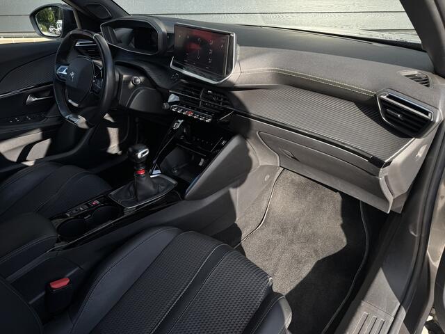 Peugeot 2008 1.2 130 pk GT Blindspot, Camera, Onderh.historie