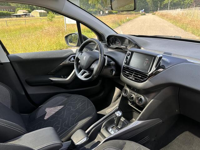Peugeot 2008 1.2 PureTech Blue Lion | Panoramadak | Navi | CarPlay | NAP