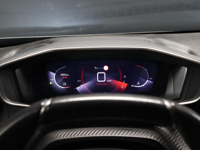 Peugeot 2008 1.2 PureTech GT [APPLE CARPLAY, DIGITAL DASH, SFEERVERLICHTING, TREKHAAK AFNEEMBAAR, CAMERA, CLIMATE CONTROL, HALF LEDER, DODEHOEK DETECTOR, NAVIGATIE, NIEUWSTAAT]