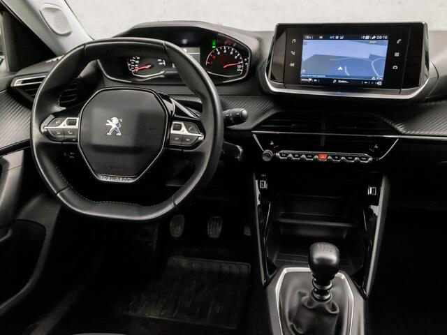 Peugeot 2008 1.2 PureTech Sport (APPLE CARPLAY, GROOT NAVI, 360 CAMERA, STOELVERWARMING, LANE ASSIST, SPORTSTOELEN, LED KOPLAMPEN, CRUISE, NIEUWE APK, NIEUWSTAAT)