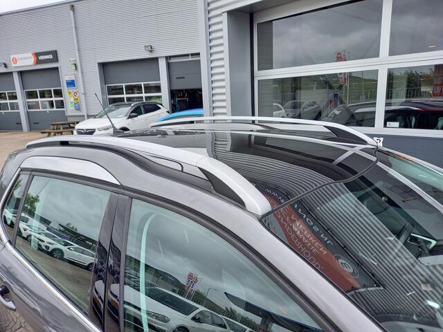 Peugeot 2008 1.2 PureTech Allure AUTOMAAT - PANO - CAMERA - TREKHAAK - CLIMA - CRUISE