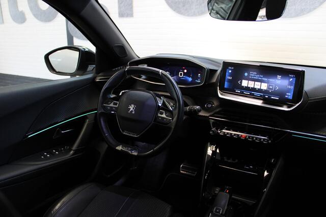 Peugeot 2008 1.2 PureTech GT-Line | Incl. 12 maanden garantie | Dealer onderhouden | Cruise control | Climate control | Trekhaak | Panorama dak | Apple carplay/Android auto |