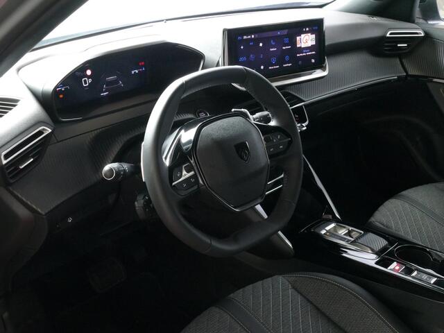 Peugeot 2008 1.2 130PK ?NW MODEL? BLACK EDITION TREKHAAK BLINDSPOT CARPLAY NAVI LED VIR.COCKPIT 360.CAMERA ADAP.CRUISE KEYLESS STOELVERW. 11/2024