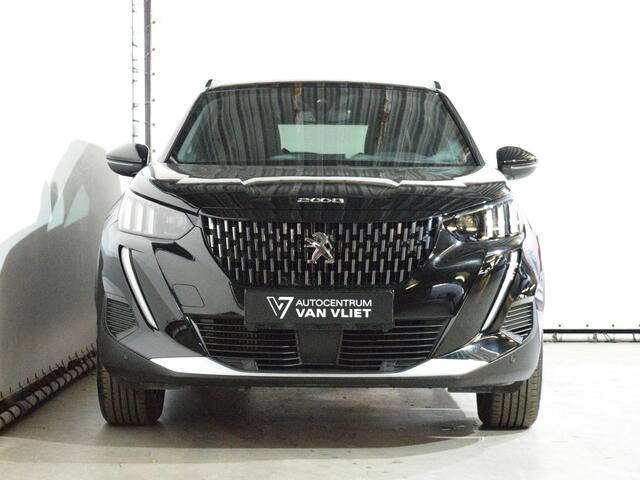 Peugeot 2008 1.2 Turbo 130pk GT Pack AUTOMAAT | NAVIGATIE | CARPLAY | ACHTERUITRIJCAMERA MET SENSOREN | VERWARMBARE VOORSTOELEN | 26.509km