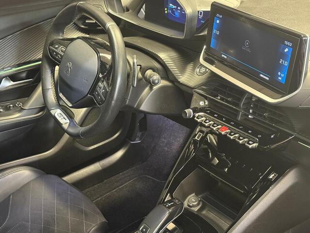 Peugeot 2008 1.2 GT Pack Automaat Pano Alcantara 360Cam Navi 18inch 155PK!