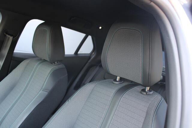 Peugeot 2008 1.2 PureTech 130pk Allure Pack