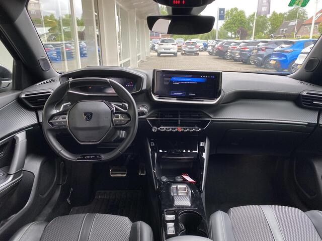 Peugeot 2008 1.2T Automaat 130pk GT Alcantara pakket | Stoelverwarming met massage functie | Navigatie | Climate & Cruise control | Camera V+A |