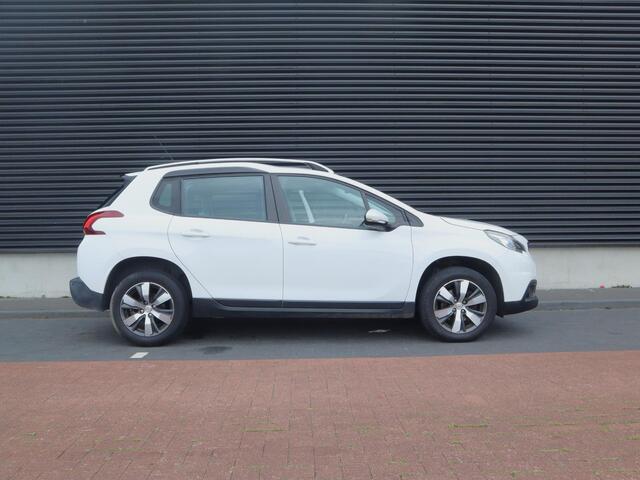 Peugeot 2008 1.2 PureTech Blue Lion | Airco | Cruise | Navi Full Map | PDC | Carplay |