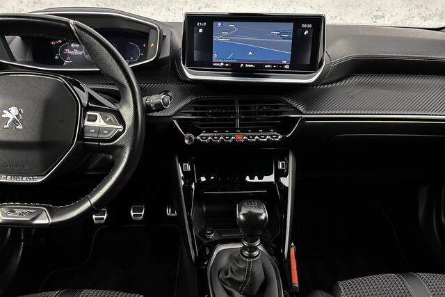 Peugeot 2008 1.2 PureTech GT-Line | Half leder | LED | Camera | Apple carplay | Sportstoelen