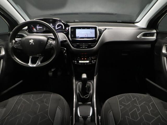 Peugeot 2008 1.2 PureTech Allure [NAVIGATIE, APPLE CARPLAY, ANDROID, CLIMATE CONTROL, PARKEERSENSOR, CRUISE CONTROL, NIEUWSTAAT]