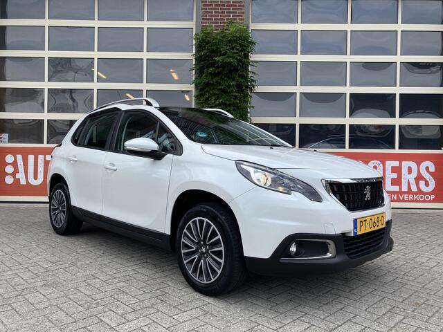 Peugeot 2008 1.2 PureTech Blue Lion | Trekhaak | Panoramadak | Navi | CarPlay | 02-2025 motorrevisie gehad! |