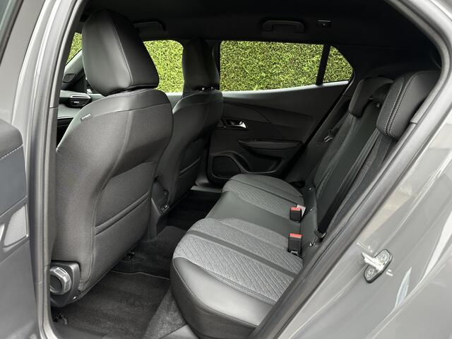 Peugeot 2008 1.2 PureTech 130pk Automaat Allure l ACC l CAMERA l DIGI-DASH l ECC l LED l NAVI l 18.000km